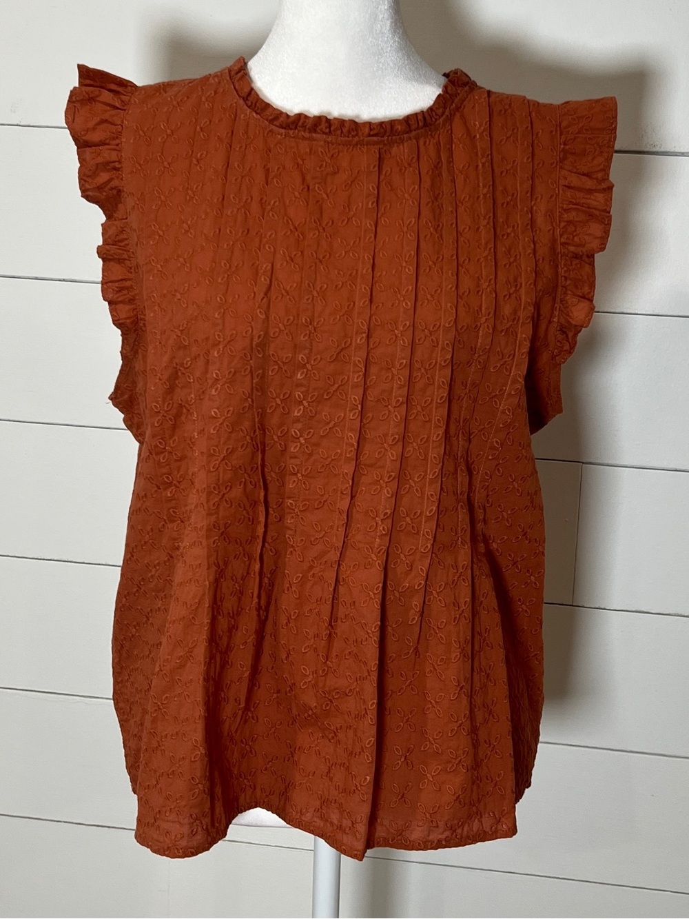 Loft Women’s Ruffled Sleeve Eyelet Top - Rust